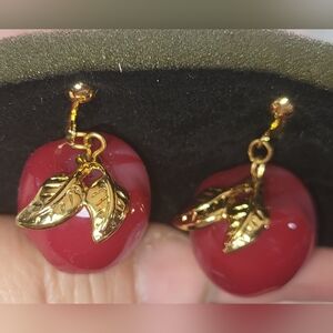Vintage Avon Apple A Day Clip On Earrings NIB